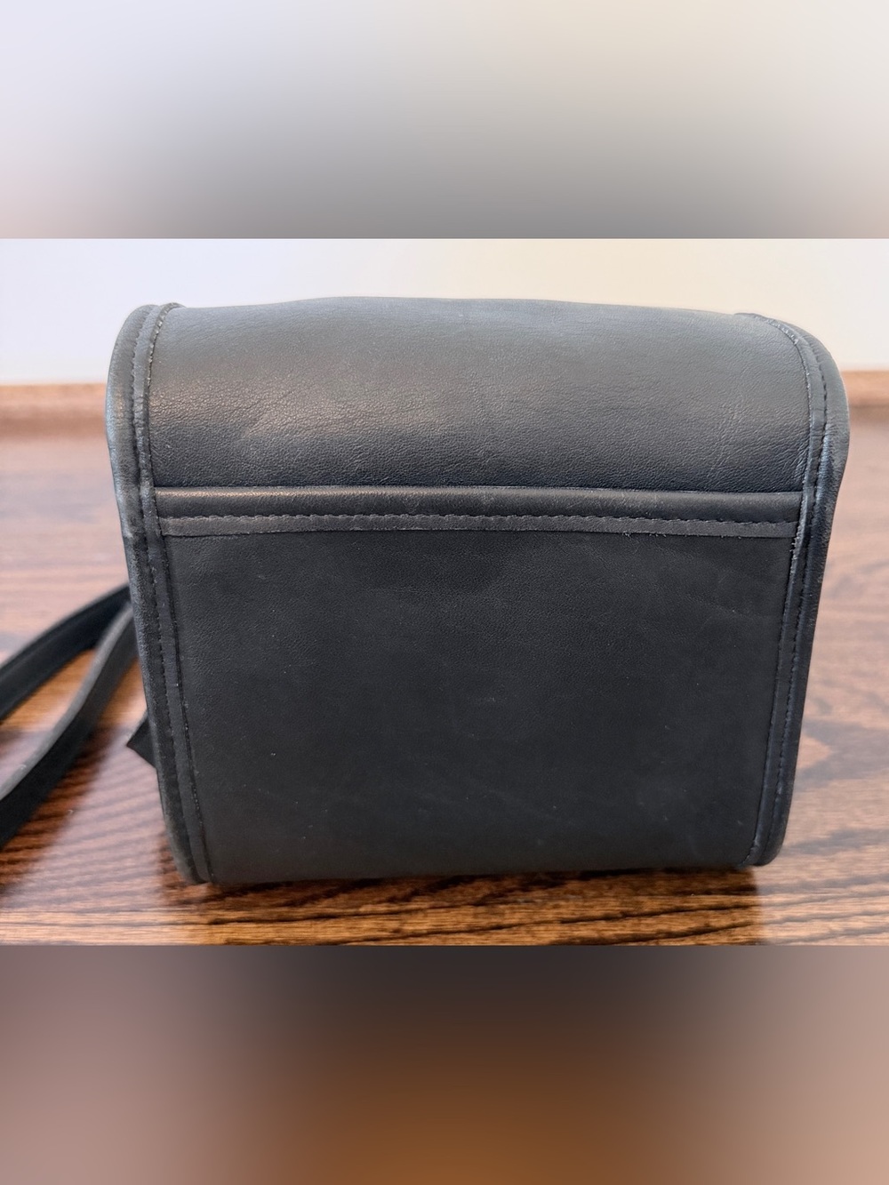 Vintage Coach 9018 Emmie Flap - Black - Picture 3 of 6